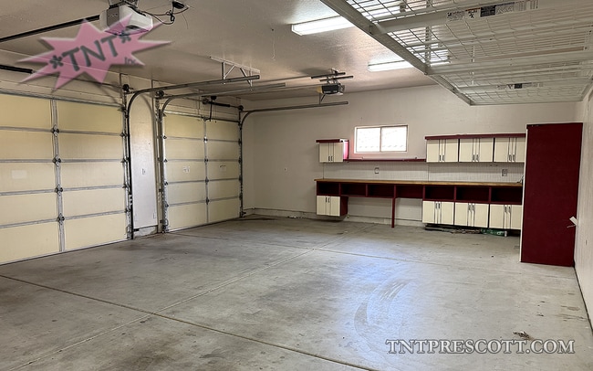 Building Photo - Home in Yavapai Hills HOA~ Winter Special!!