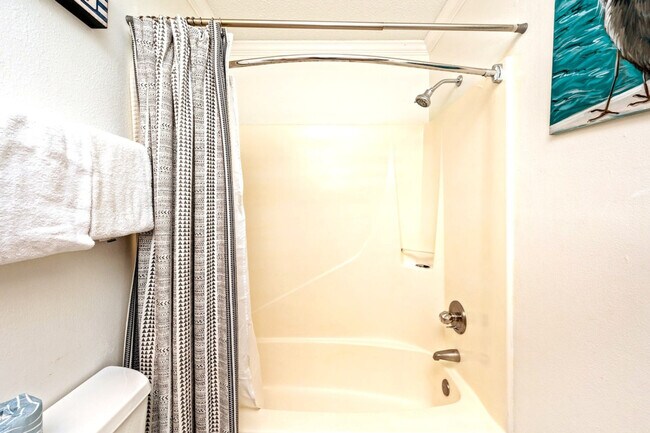 Building Photo - 149 Durango Rd