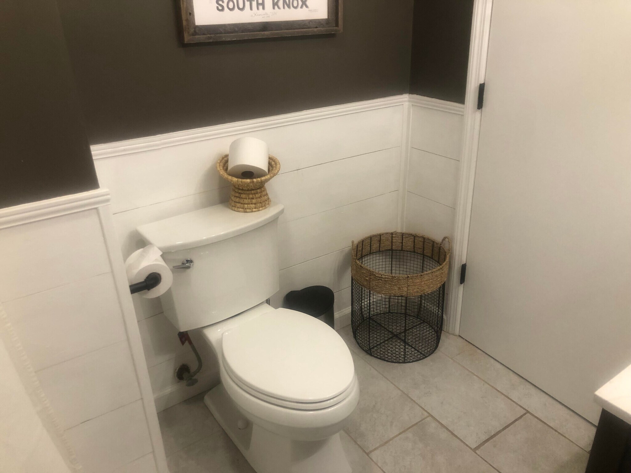 Building Photo - 404 Isbill Rd