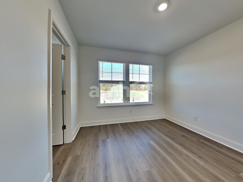 Building Photo - 168 Portside Pk Dr