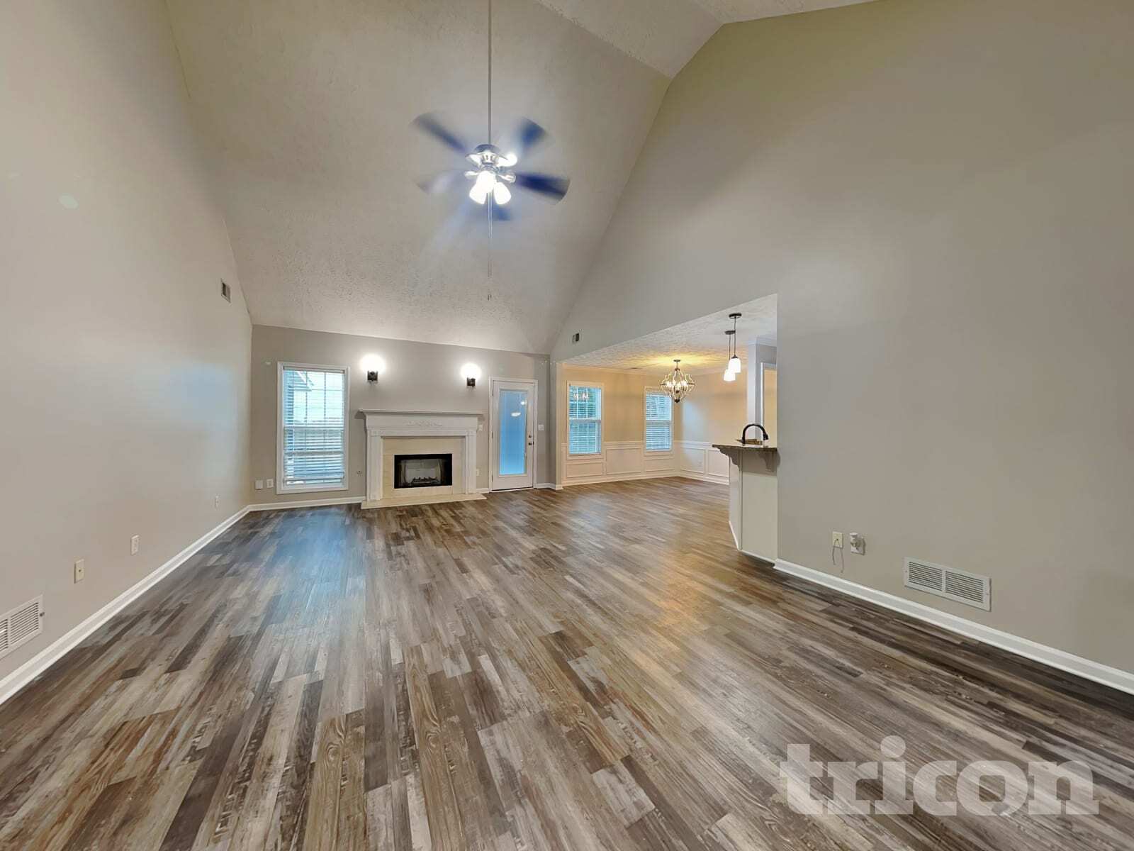 Building Photo - 915 Chapel Hill Dr SE