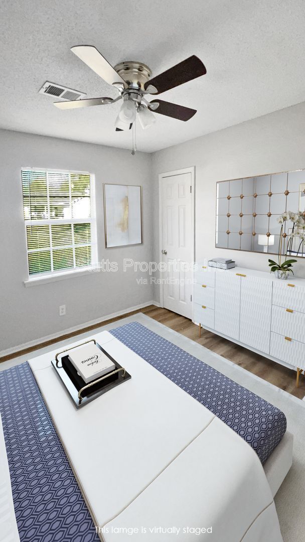 Building Photo - 710 Portage Ave