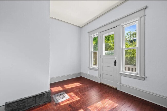 Building Photo - 2169 N 39th St