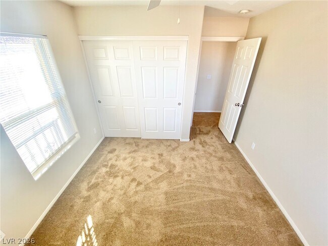 Building Photo - 8569 Rhamus Ct