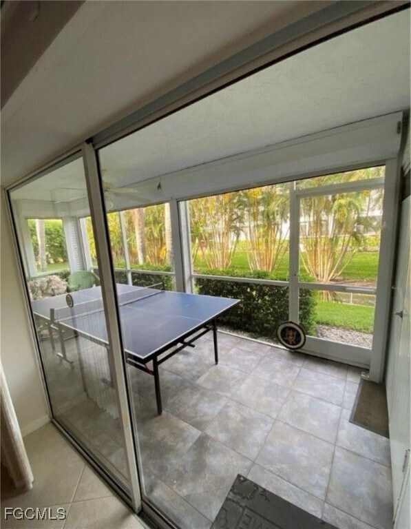 Building Photo - 850 Elkhorn Ct