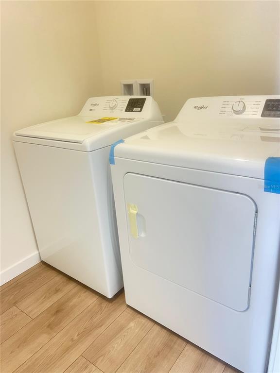 Building Photo - 2085 Walnut Crk Dr