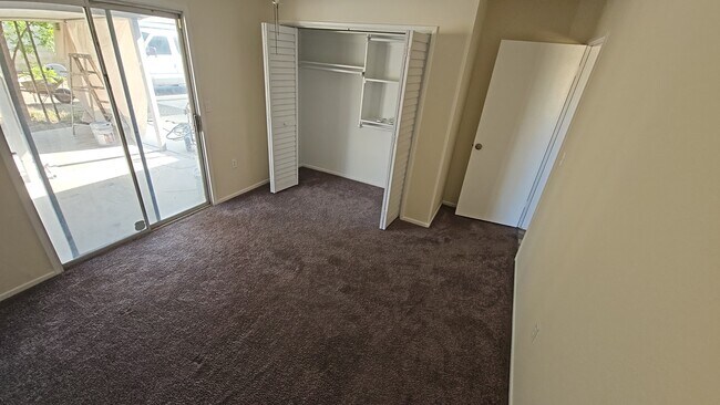 Building Photo - 690 Montebello Pl