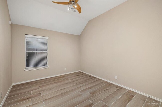 Building Photo - 3007 San Rafael St