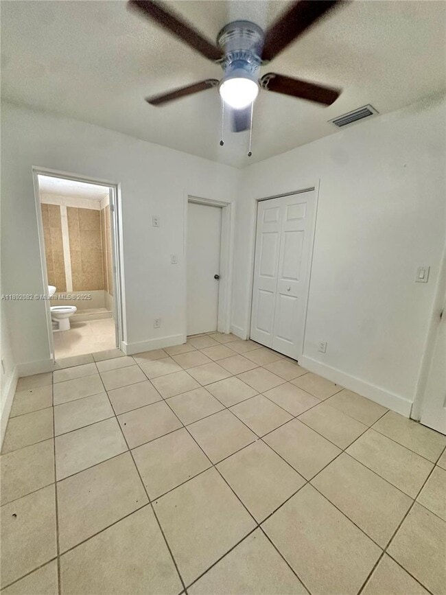 Building Photo - 4111 SW 33rd St