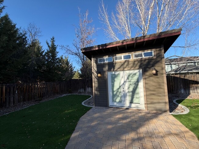 Building Photo - 1199 Manzanita Ln