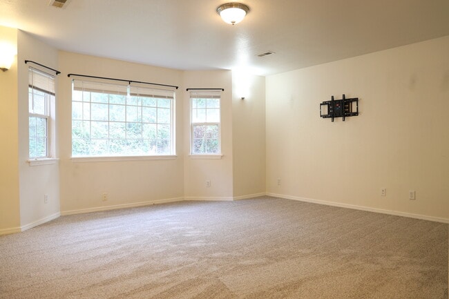 Building Photo - 149 Hickory Ridge Dr