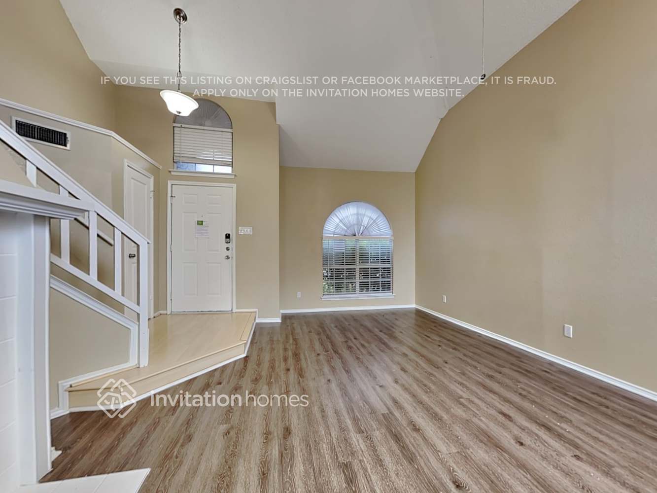 Building Photo - 2207 Bennington Dr