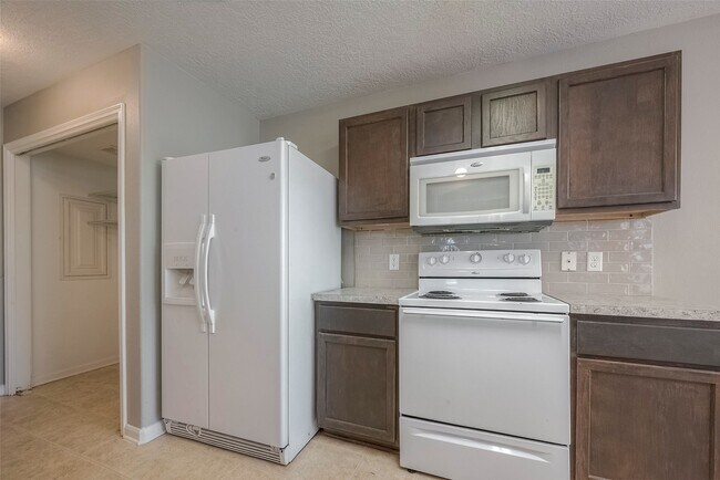 Building Photo - 5437 N Buffalo Cir