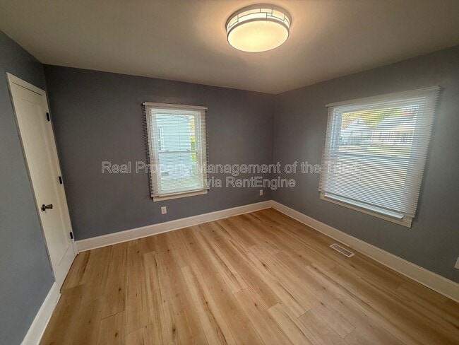 Building Photo - 1604 Textile Dr