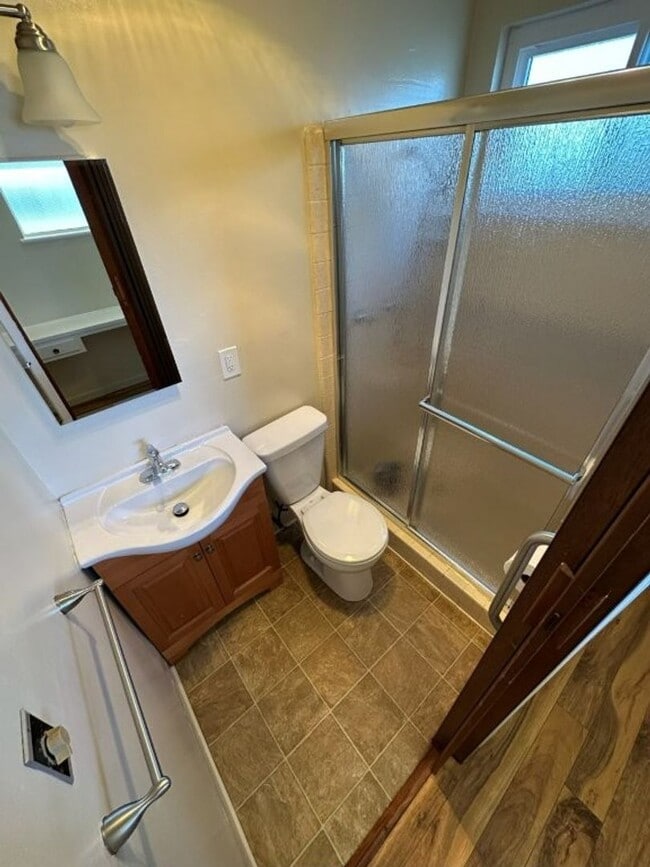 Building Photo - Nor Cal Realty Inc, 3 BD 2 BTH house with 2 car garage