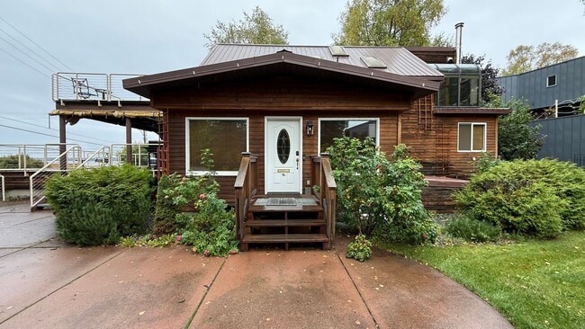 Building Photo - Beautiful Downtown House w/Inlet Views! Av...