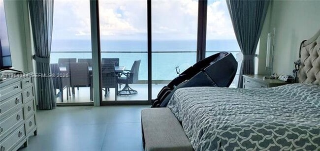 Building Photo - 18975 Collins Ave