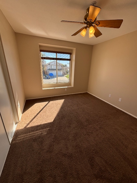 Building Photo - 10463 Graham Ct