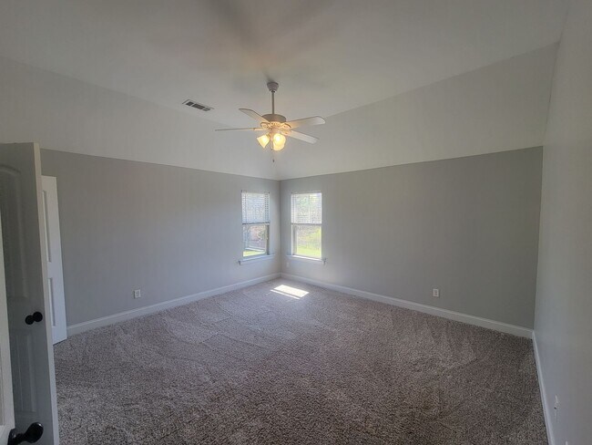 Building Photo - 135 Langfuhr Way