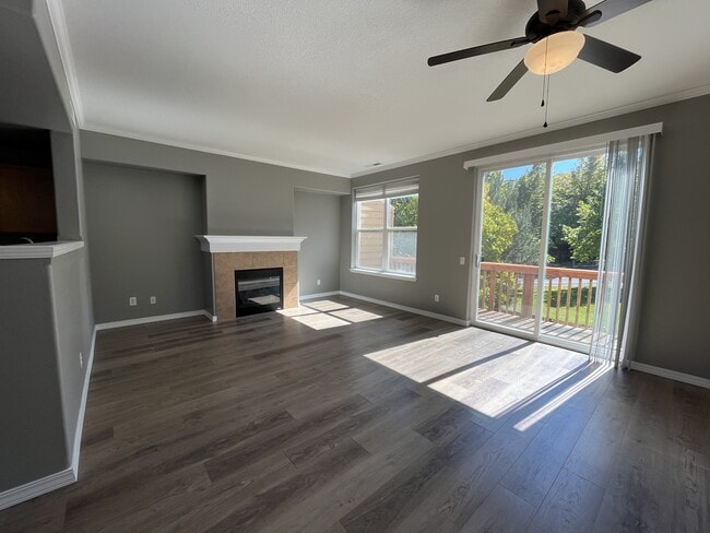 Building Photo - 13065 SW Seca Ct