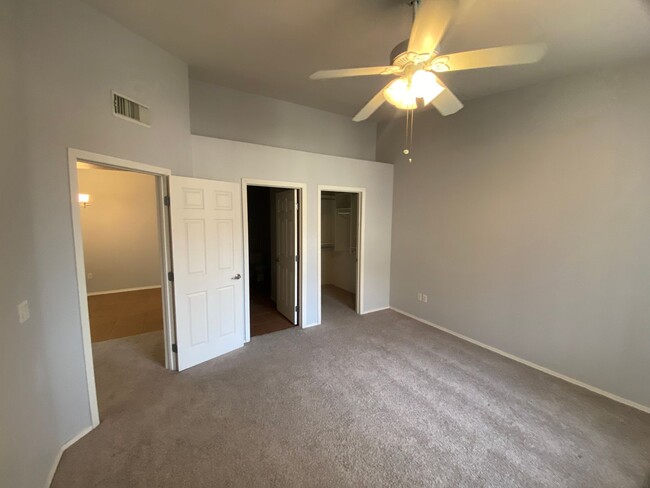 Building Photo - MOVE IN SPECIAL! Beautiful 2 Bedroom 2 Bat...