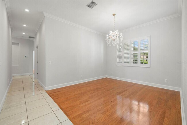 Building Photo - 3916 Valrico Grove Dr