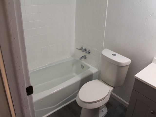 Building Photo - 240 S Fair Ave