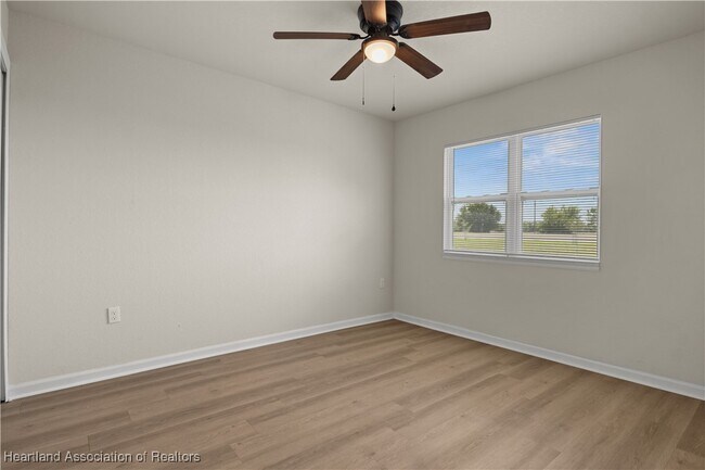 Building Photo - 260 Spanish Moss Cir