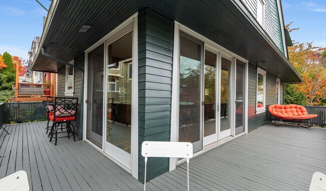 Building Photo - 173 Aloha St