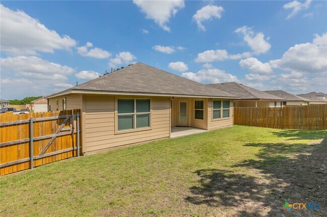 Building Photo - 3130 Wigeon Wy