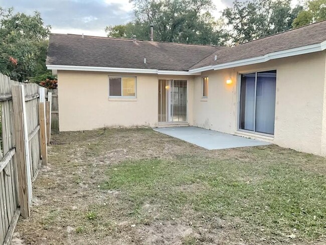 Building Photo - 341 Kantor Blvd