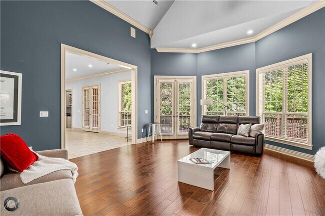 Building Photo - 5106 Sloan Cir