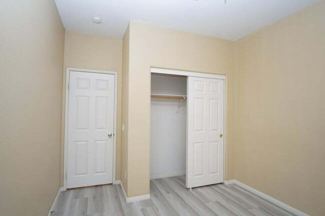 Building Photo - 37648 Beeston Ct