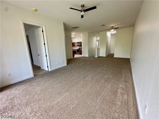 Building Photo - 4910 SW 17th Pl