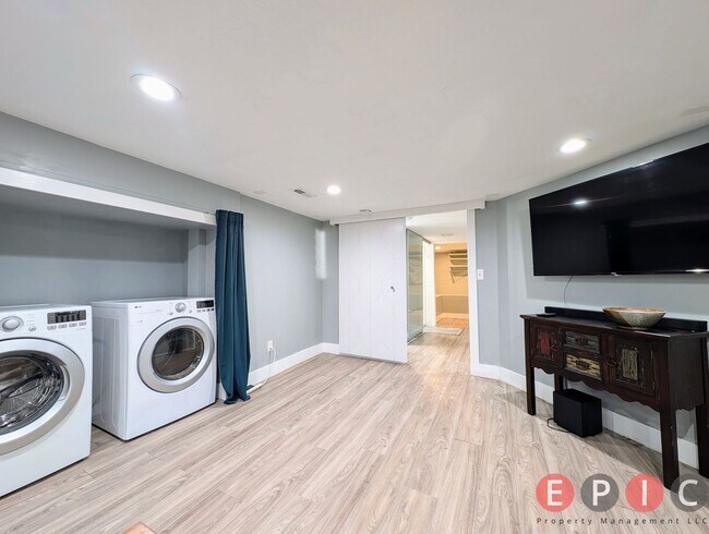 Building Photo - 1774 S 500 E