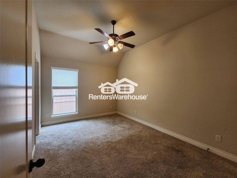 Building Photo - 27123 Bunker Bluff Ct