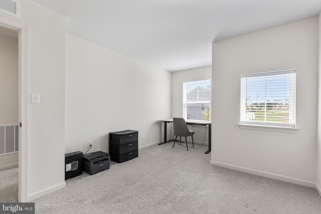 Building Photo - 315 Hayward Ct