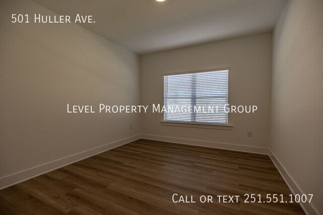 Building Photo - 501 Huller Ave