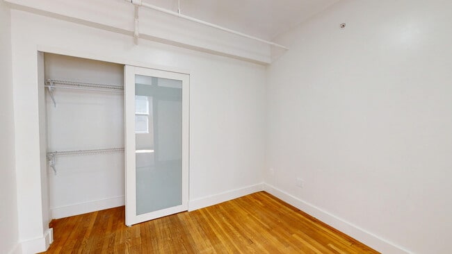 Building Photo - 522 Geary St