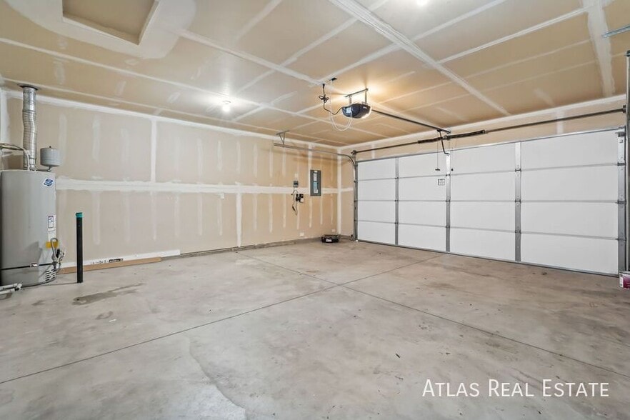 Building Photo - 1806 E Eddington St