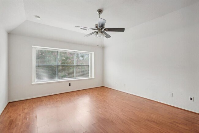 Building Photo - 16614 New Market Ln