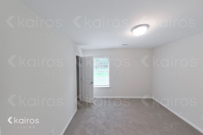 Building Photo - 481 McGriff St