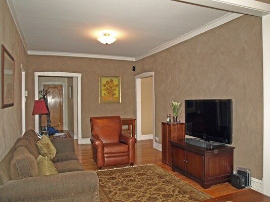 Building Photo - 246 S Maple Ave