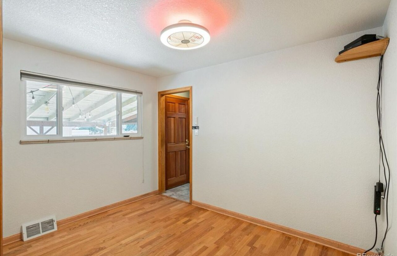 Building Photo - 96 S Depew Dr