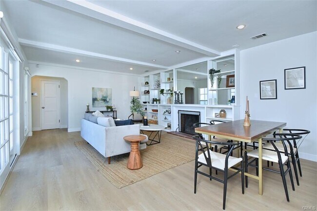 Building Photo - 3753 Berry Dr