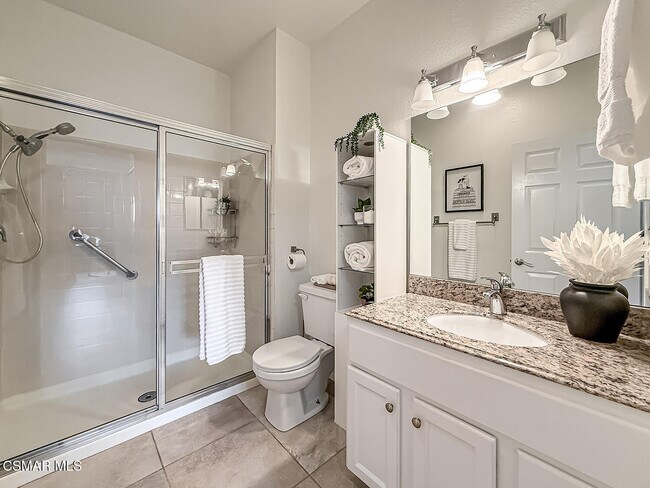 Building Photo - 5420 Sylmar Ave