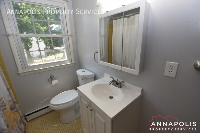 Building Photo - 843 Harbor View Terrace