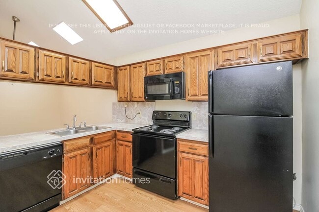 Building Photo - 3703 Clover Hill Ln