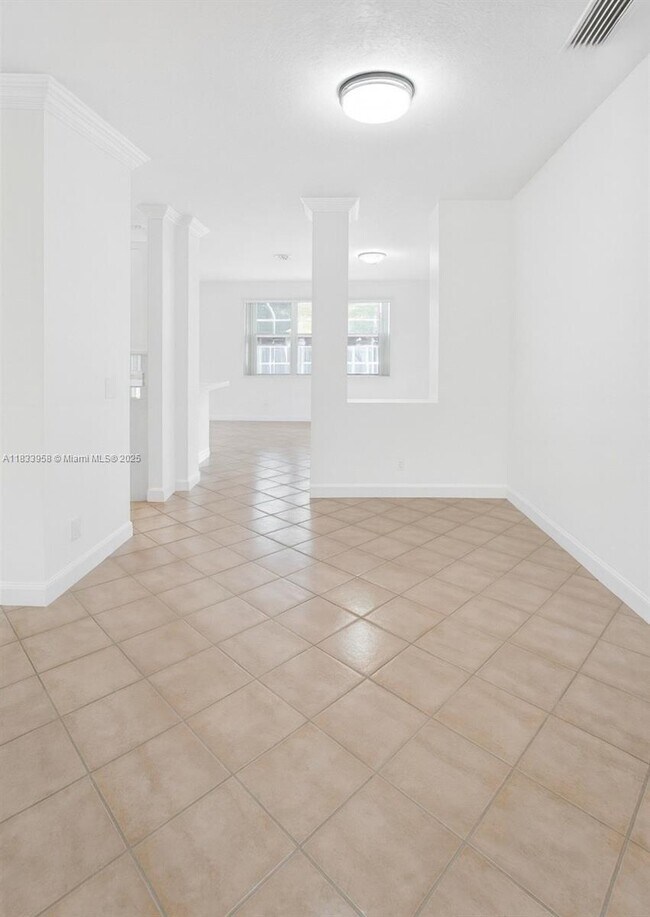 Building Photo - 797 Chimney Rock Rd