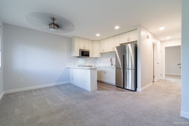 Building Photo - 1br/1ba/prkg Condo at Kumelewai Gardens
